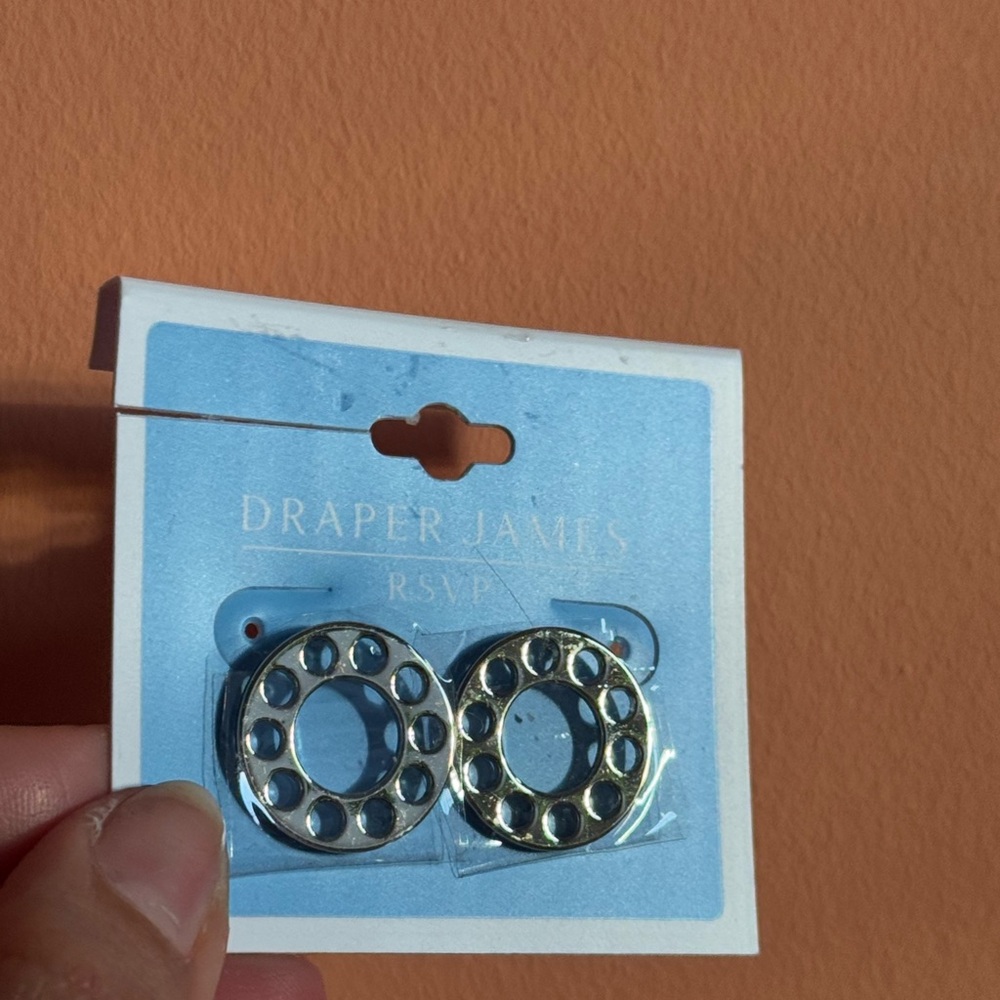 Draper James NWT Silver Circle Earrings